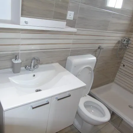 Kurilj * מאקרסקה