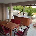 Apartment Kurilj *