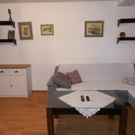 Kurilj Apartment Makarska
