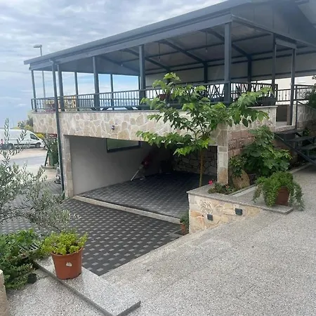 Kurilj Apartment