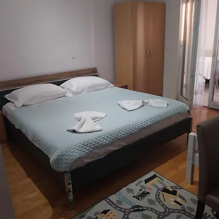 Kurilj Apartment Makarska