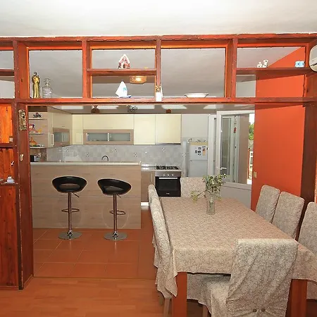 Apartment Kurilj *