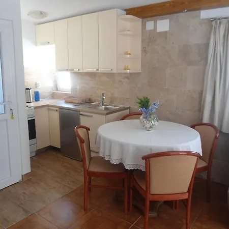 Kurilj Apartment