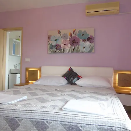 Apartment Kurilj *