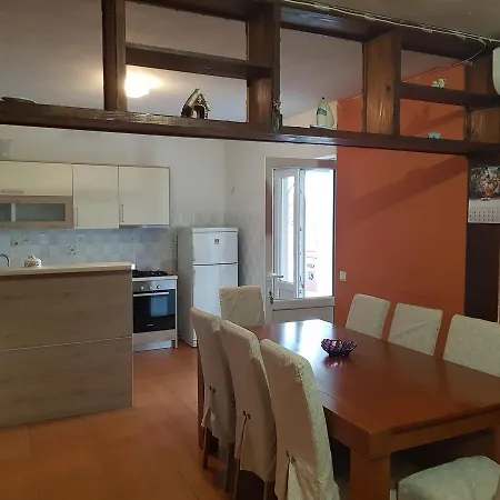 Appartement Kurilj Makarska