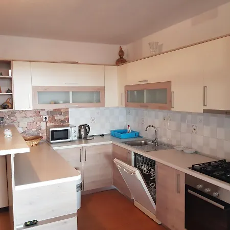 Kurilj Apartment Makarska